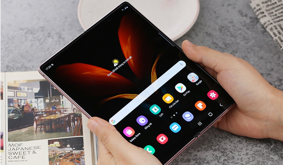 Chi tiết từ A - Z về chiếc điện thoại Galaxy Z Fold 2 xách tay